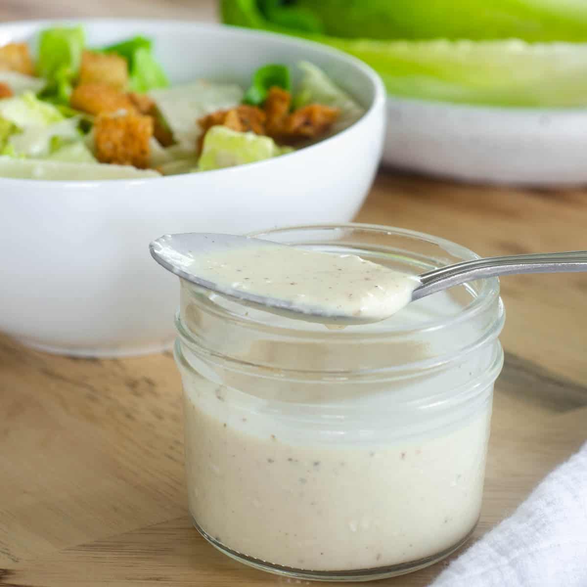 Does Caesar Dressing Have Dairy: Navigating the Dairy Dilemma in Caesar Dressing