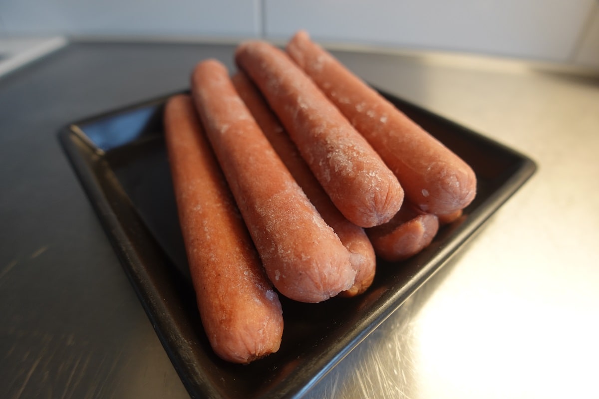 Can You Eat Raw Hot Dogs: Exploring Safety and Culinary Adventures
